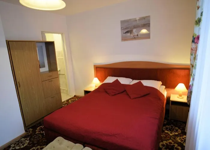 Posejdon Alojamento de Acomodação e Pequeno-almoço Pobierowo